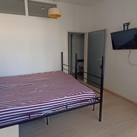 Newborn Comfort Hostel The Biggest Hostel Of Town With Best Location Pristina Extérieur photo
