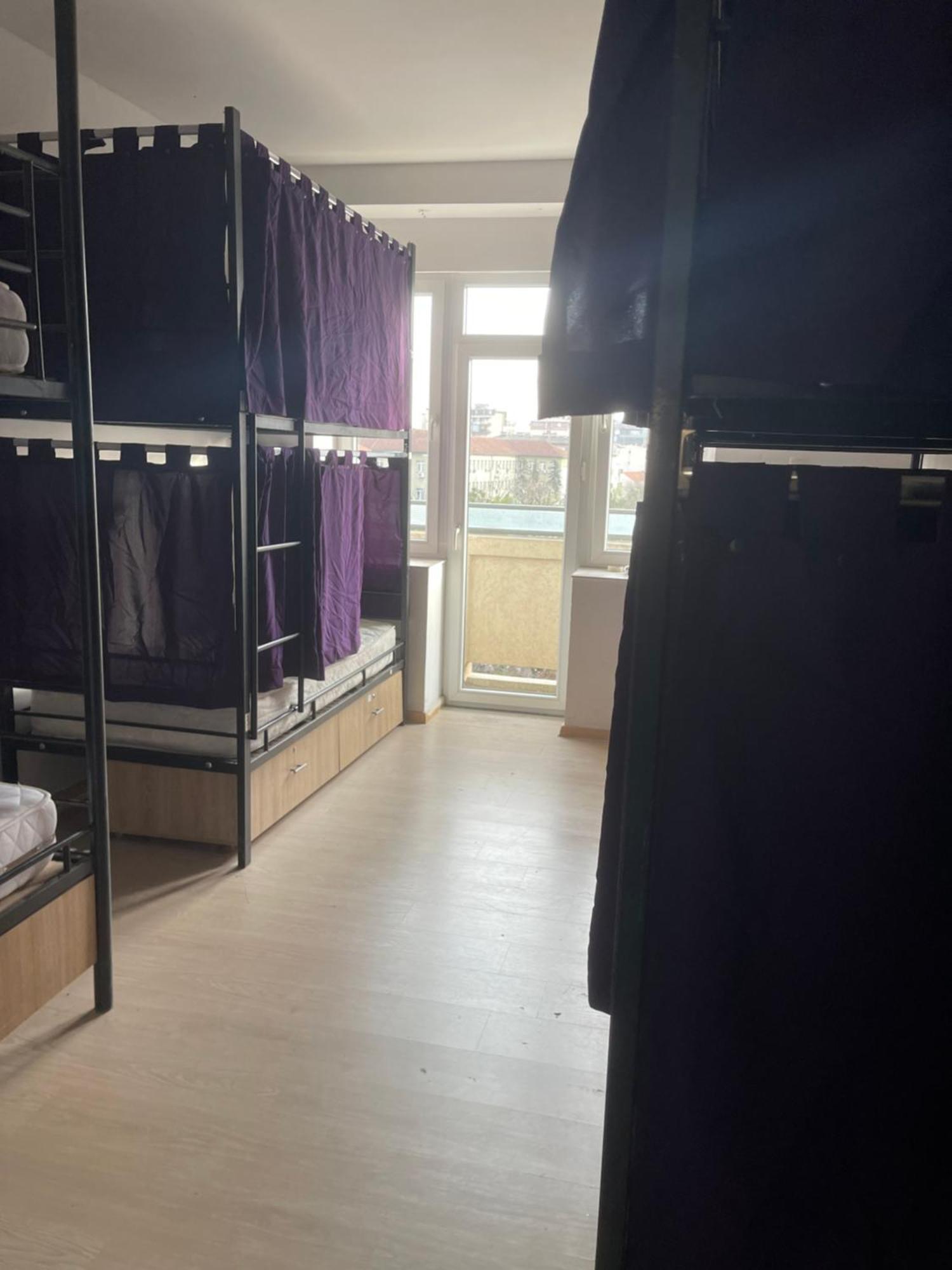 Newborn Comfort Hostel The Biggest Hostel Of Town With Best Location Pristina Extérieur photo