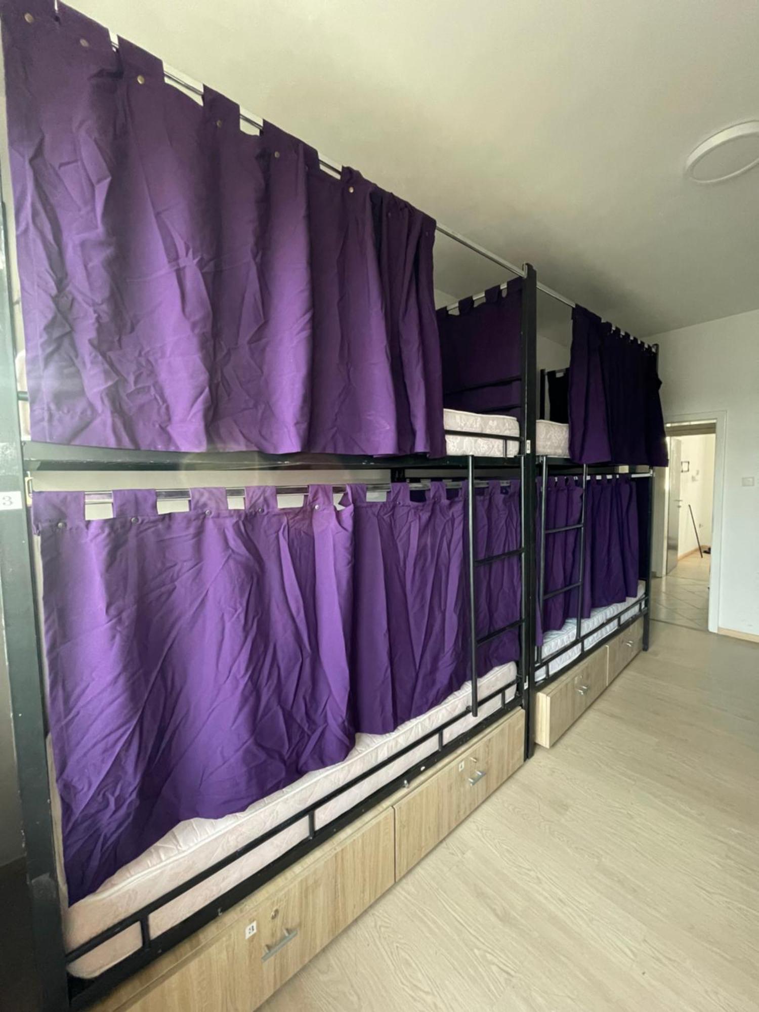 Newborn Comfort Hostel The Biggest Hostel Of Town With Best Location Pristina Extérieur photo